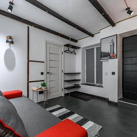 Апартаменти три квартала от оперного-тихий лофт-новый апарт Одеса