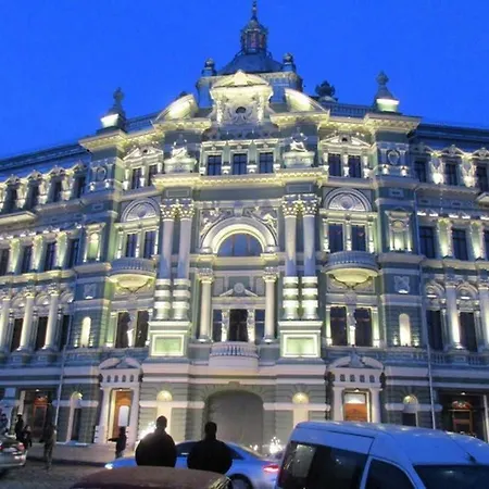 Daire лофт у центрі, три квартали до дерибасівської Fainorent Odessa