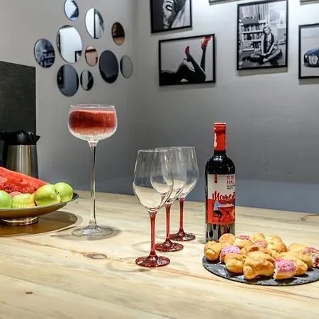 Appartement три квартала от оперного-тихий лофт-новый апарт Odessa