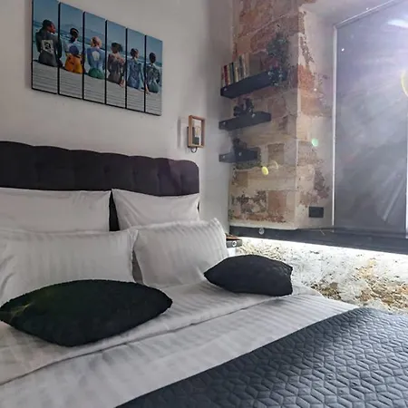 лофт у центрі, три квартали до дерибасівської Fainorent Odessa