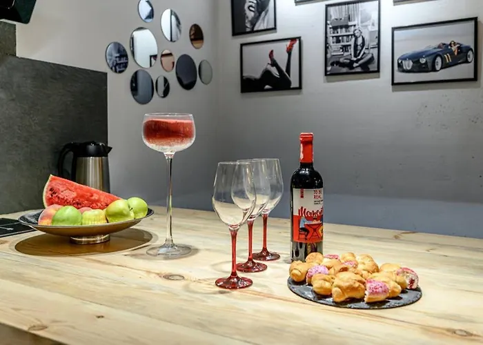 Apartman три квартала от оперного-тихий лофт-новый апарт Odessza