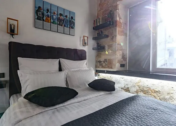 три квартала от оперного-тихий лофт-новый апарт Одеса